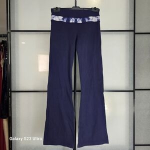 Lululemon Navy Yoga Flared Leggingd with Tie-Dye Waistband